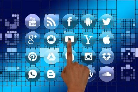 Réseaux sociaux - les bonnes pratiques - plus qu'un site